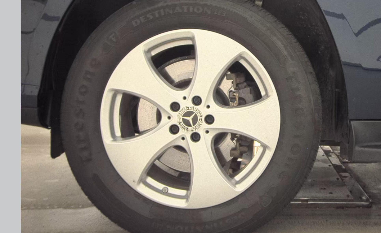 2017 Mercedes Benz GLS 450 4MATIC photo 3