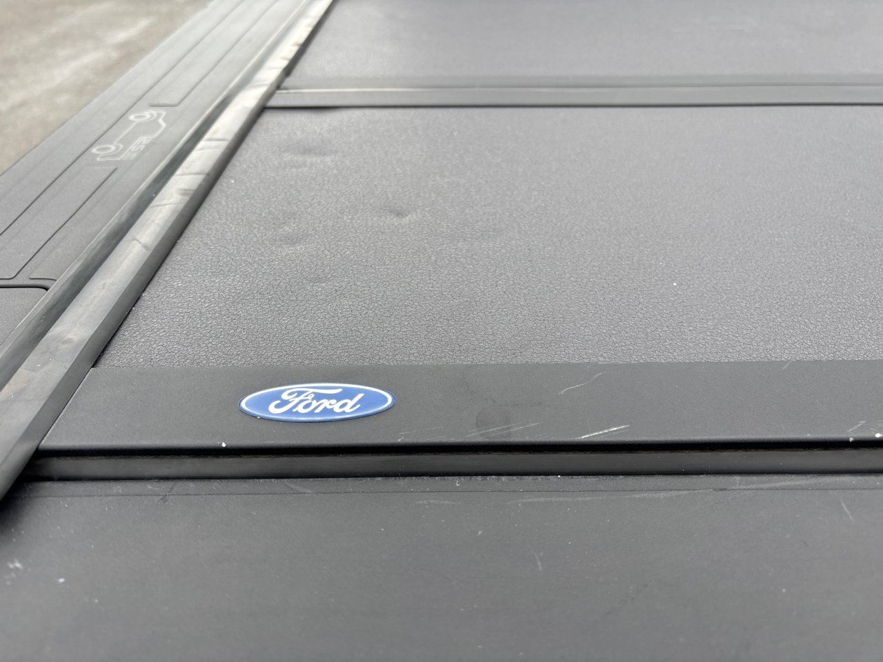 Ford F-250 SD XLT Crew Cab 4WD 2023