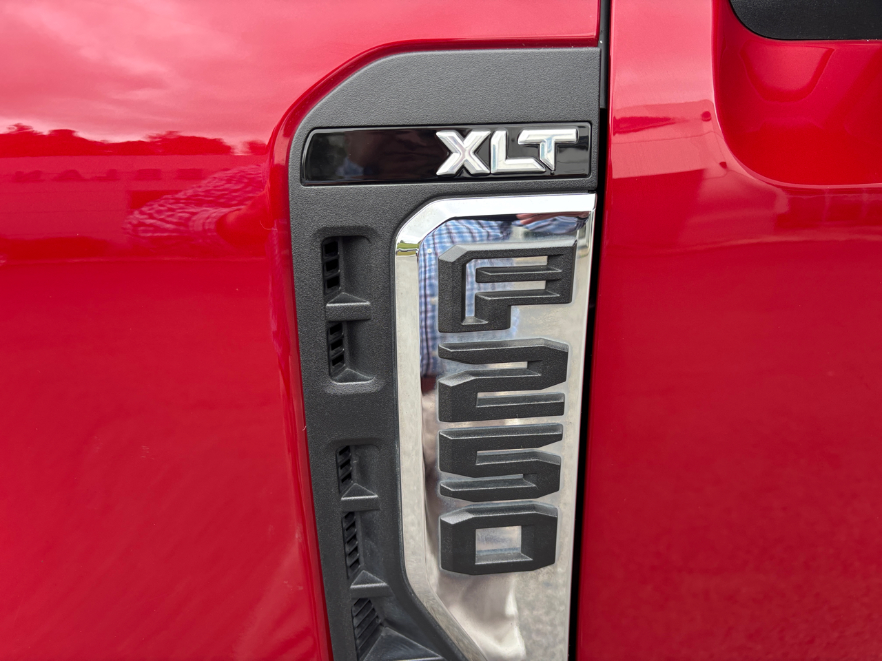 Ford F-250 SD XLT Crew Cab 4WD 2023