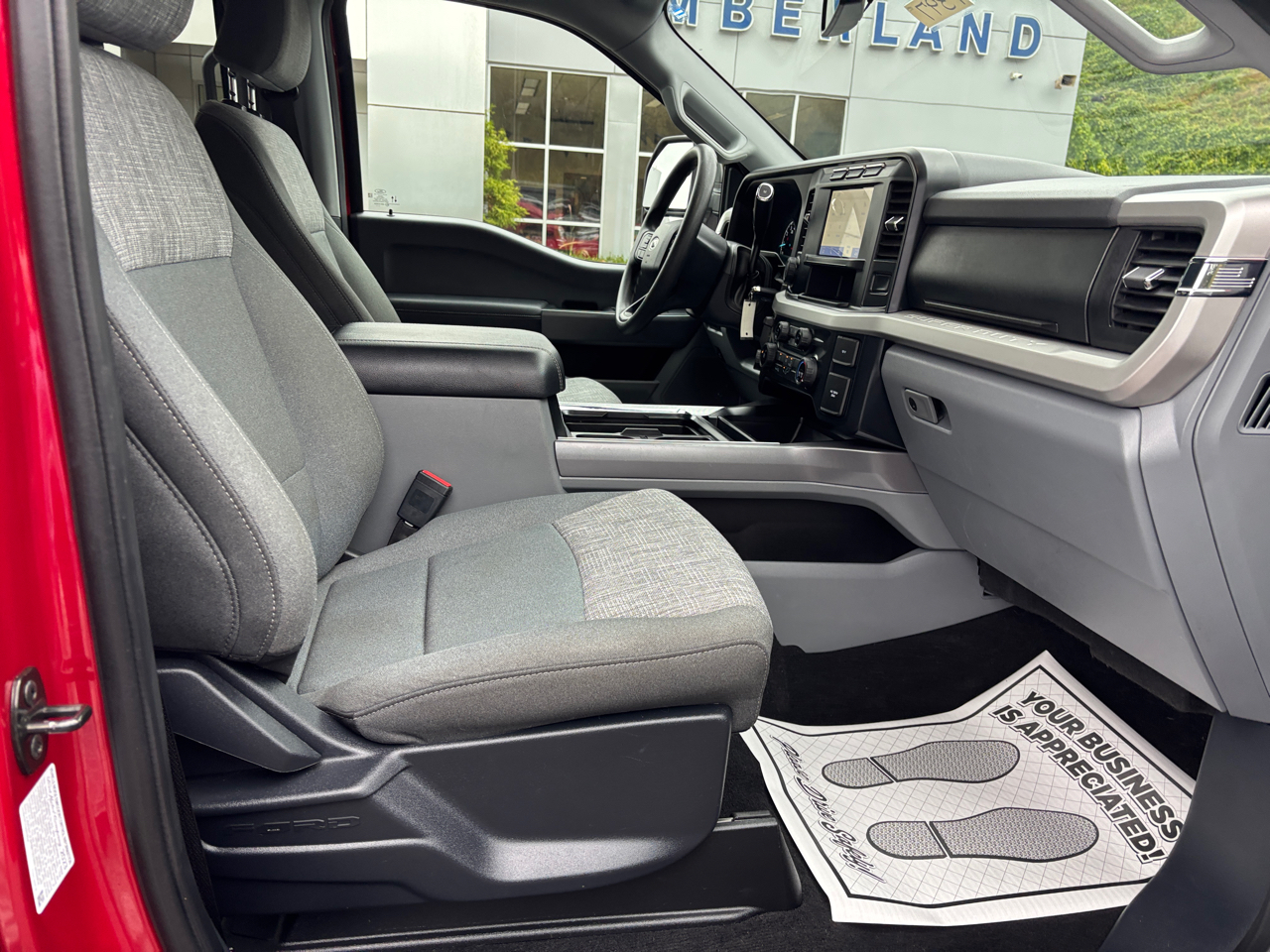 Ford F-250 SD XLT Crew Cab 4WD 2023