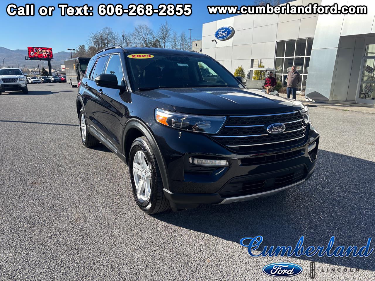 2023 Ford Explorer XLT 4X4