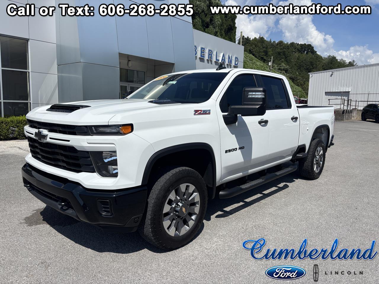2024 Chevrolet Silverado 2500HD Custom Crew Cab Short Box 4WD