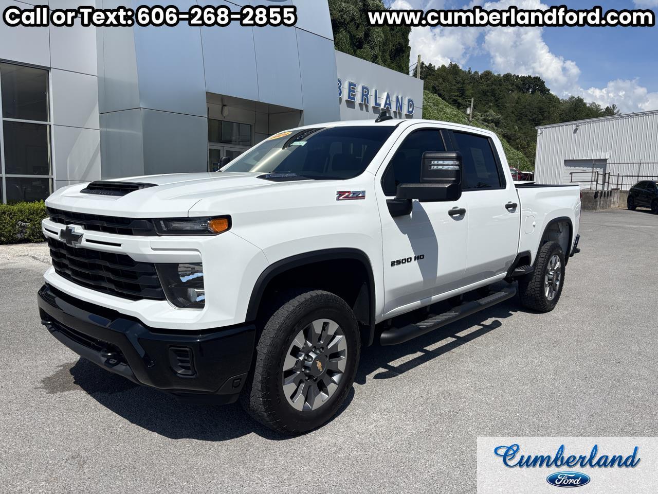 2024 Chevrolet Silverado 2500HD Custom Crew Cab Short Box 4WD