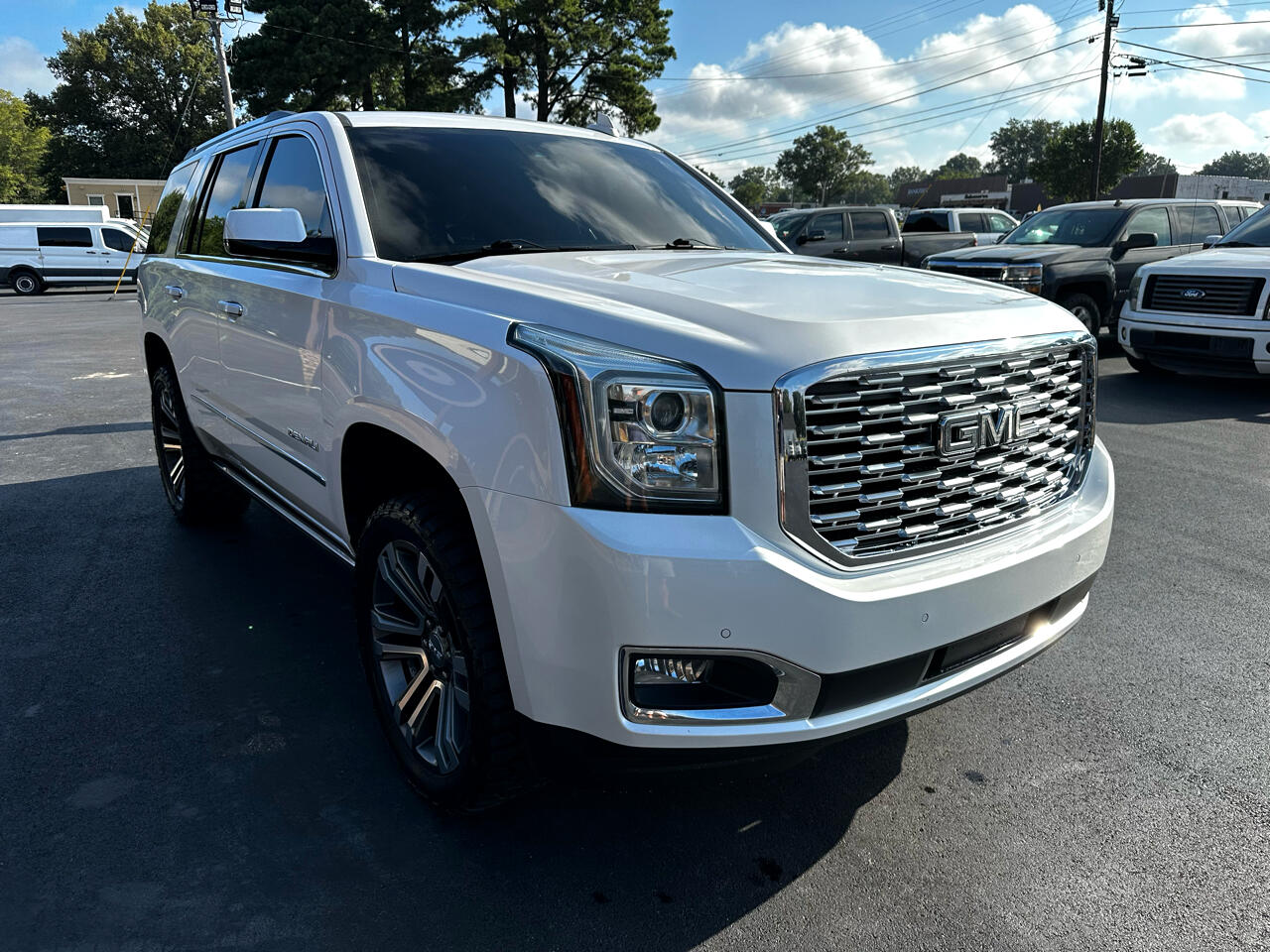 2019 Gmc Yukon Denali photo 2