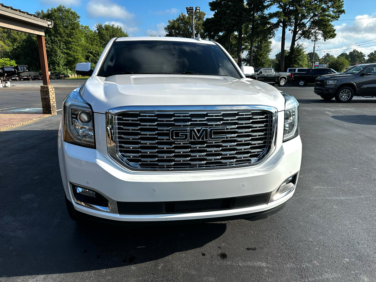 2019 Gmc Yukon Denali photo 3