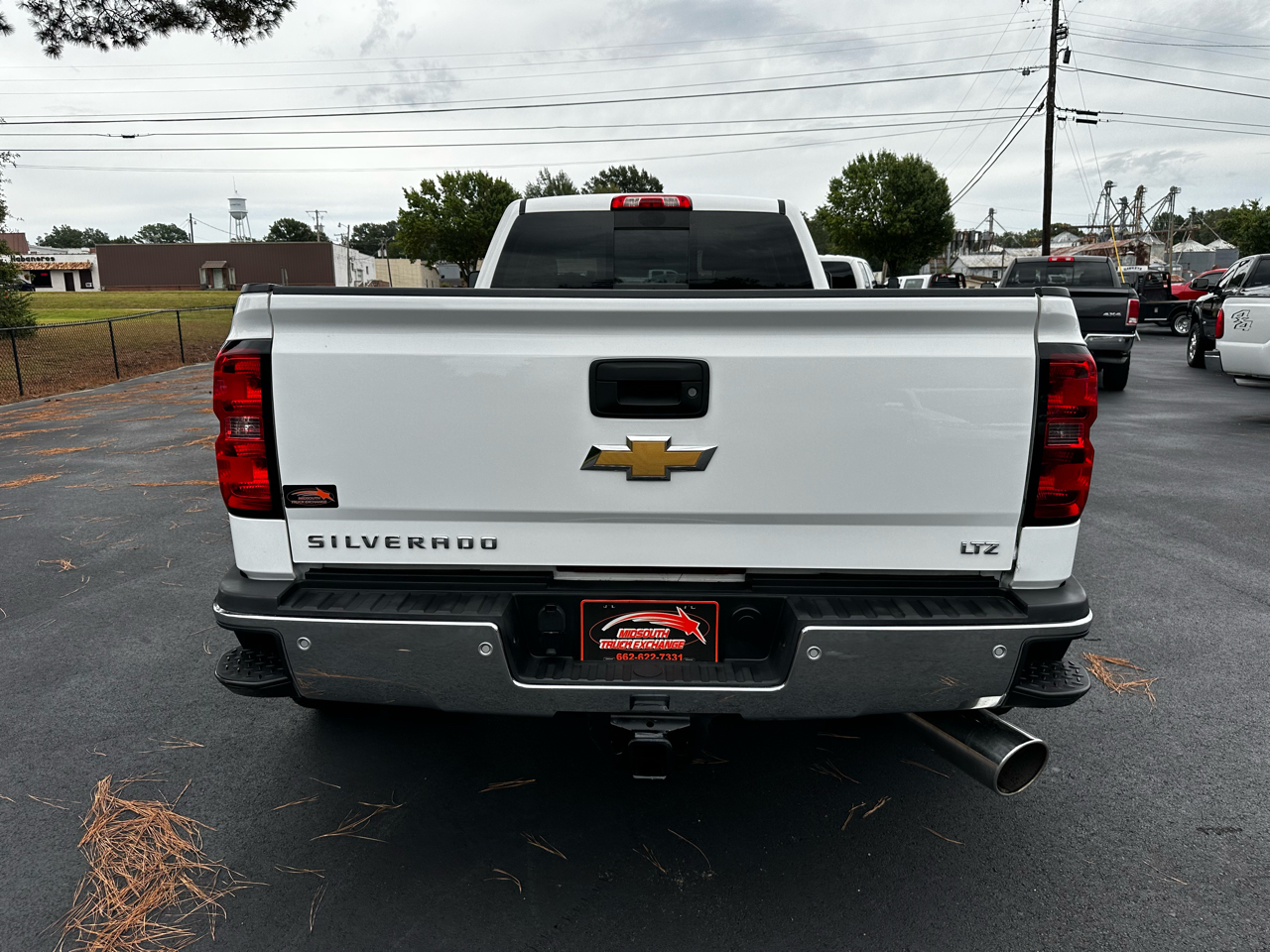 2015 Chevrolet Silverado 3500HD LTZ photo 3