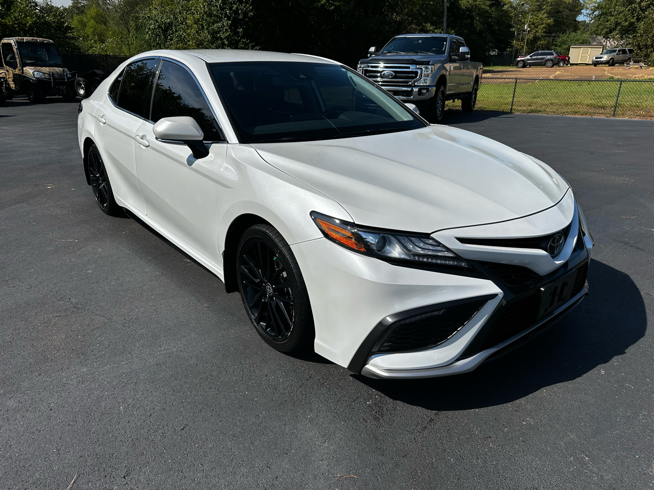 2022 Toyota Camry XSE photo 2
