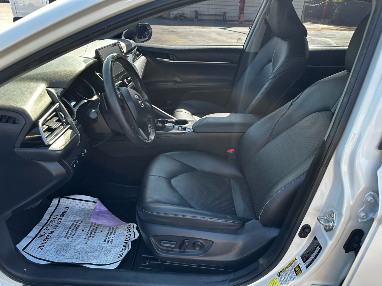 2022 Toyota Camry XSE photo 8
