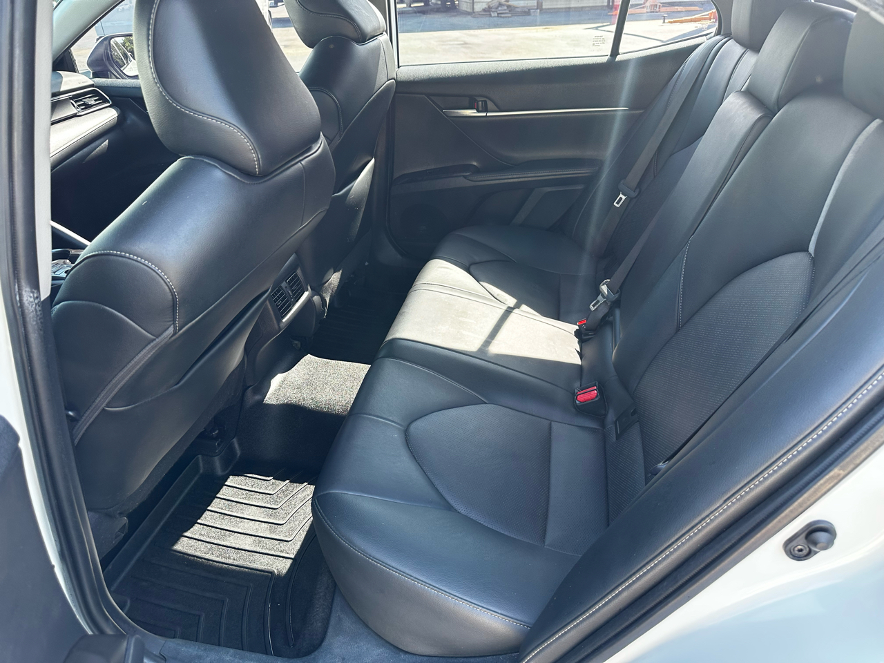 2022 Toyota Camry XSE photo 9