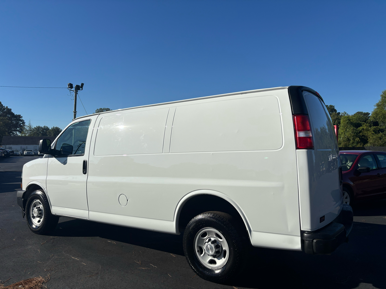 2020 Chevrolet Express Cargo Van photo 5
