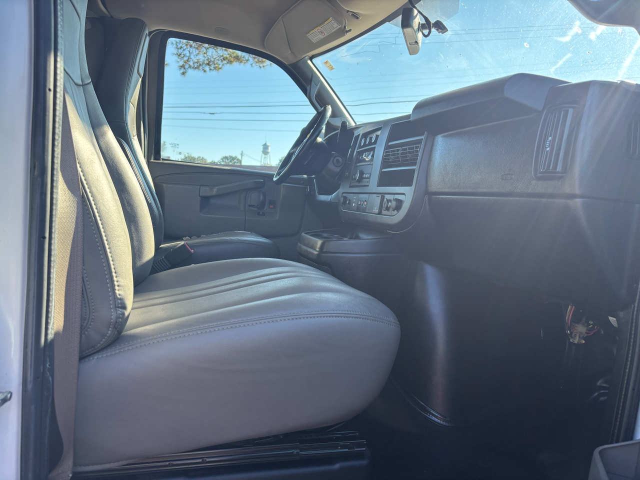 2020 Chevrolet Express Cargo Van photo 8