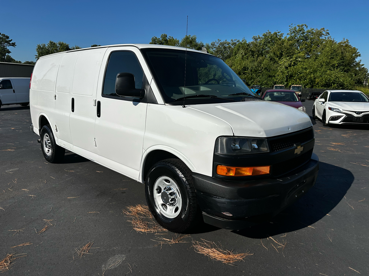 2019 Chevrolet Express Cargo Van photo 4