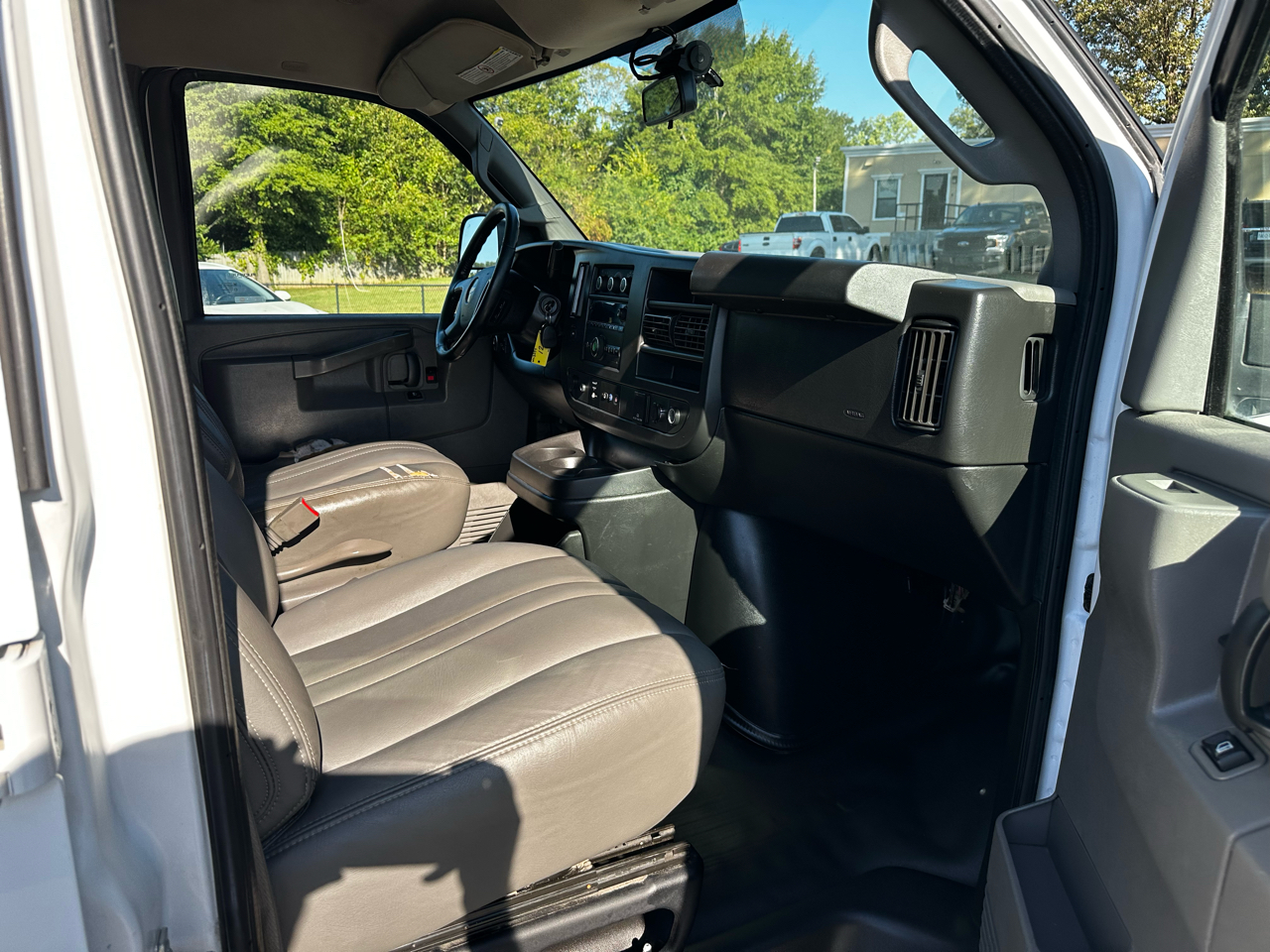 2019 Chevrolet Express Cargo Van photo 8