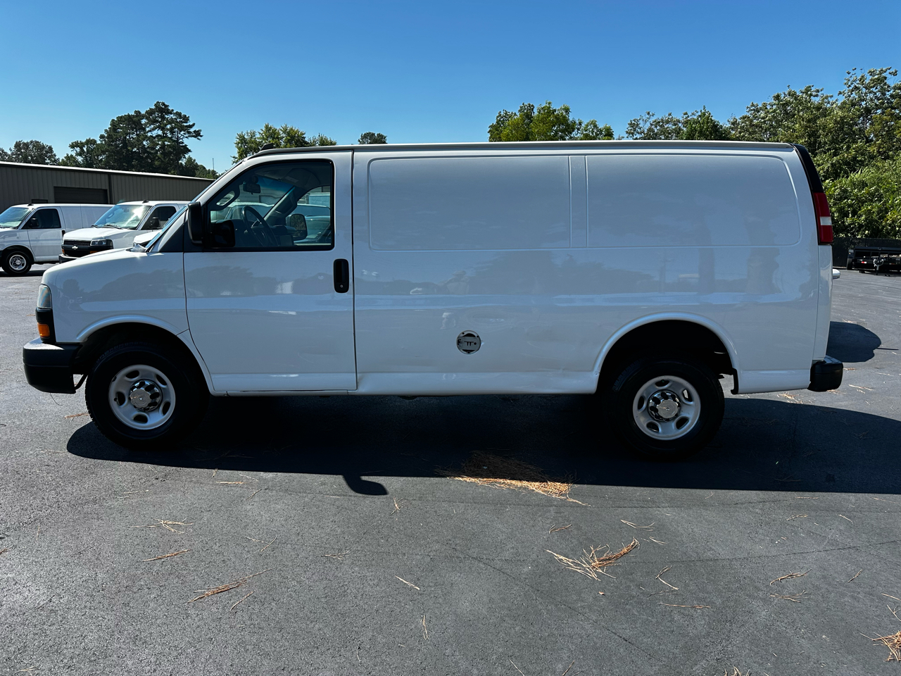 2019 Chevrolet Express Cargo Van photo 4