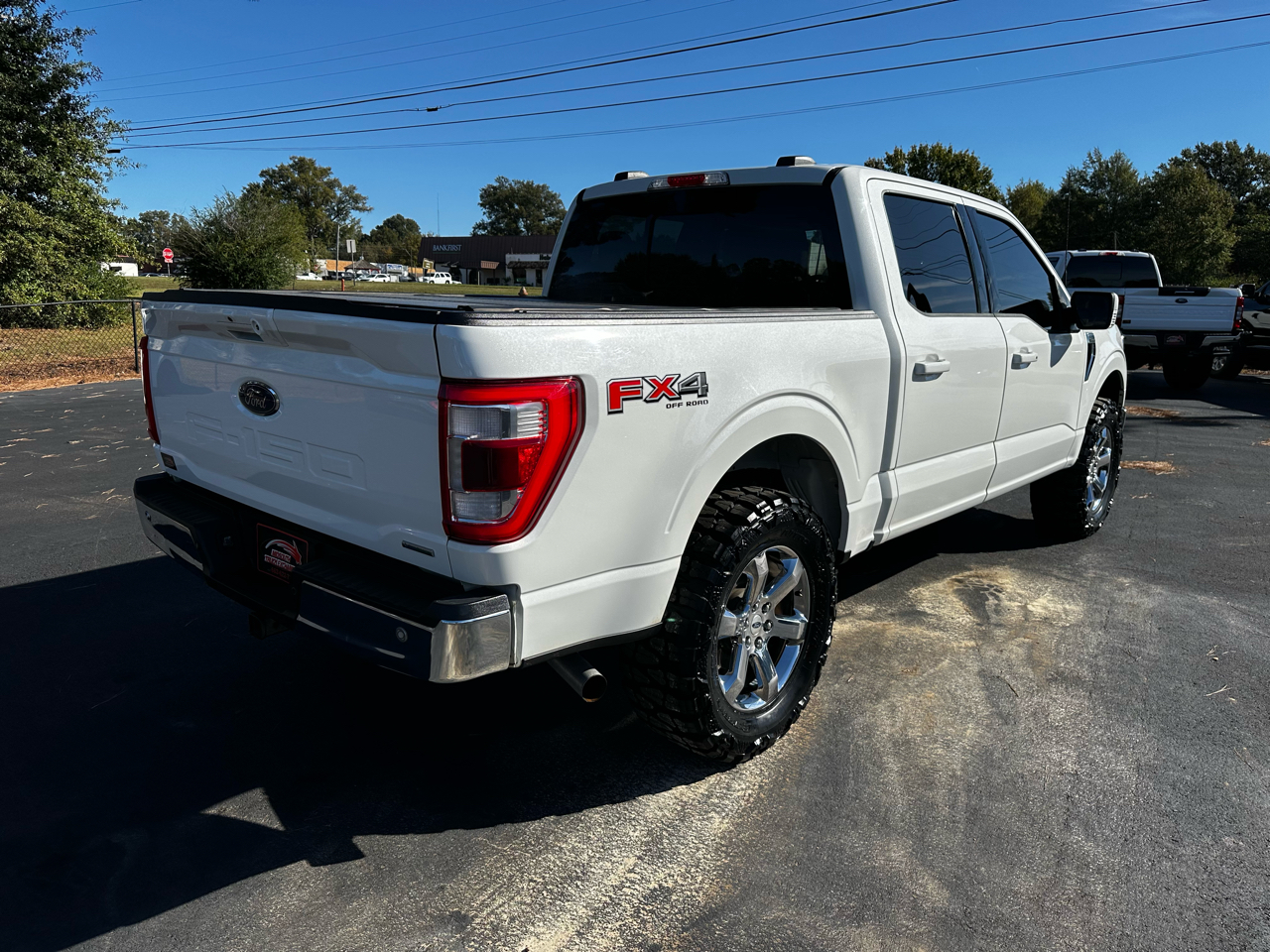 Ford F-150 Lariat 4WD SuperCrew 5.5' Box 2022 Ford F-150 Lariat 4WD SuperCrew 5.5' Box 2022