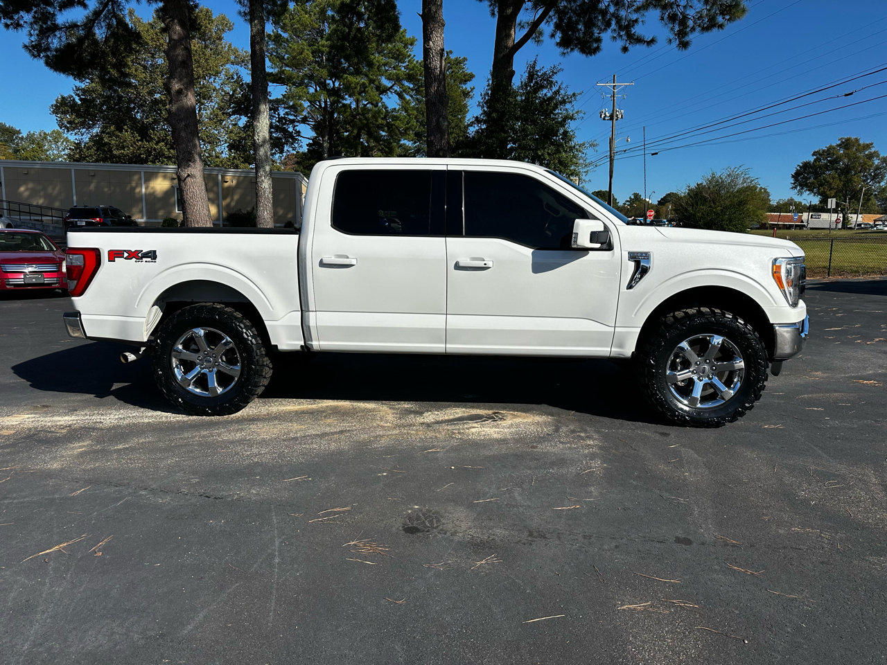 Ford F-150 Lariat 4WD SuperCrew 5.5' Box 2022 Ford F-150 Lariat 4WD SuperCrew 5.5' Box 2022