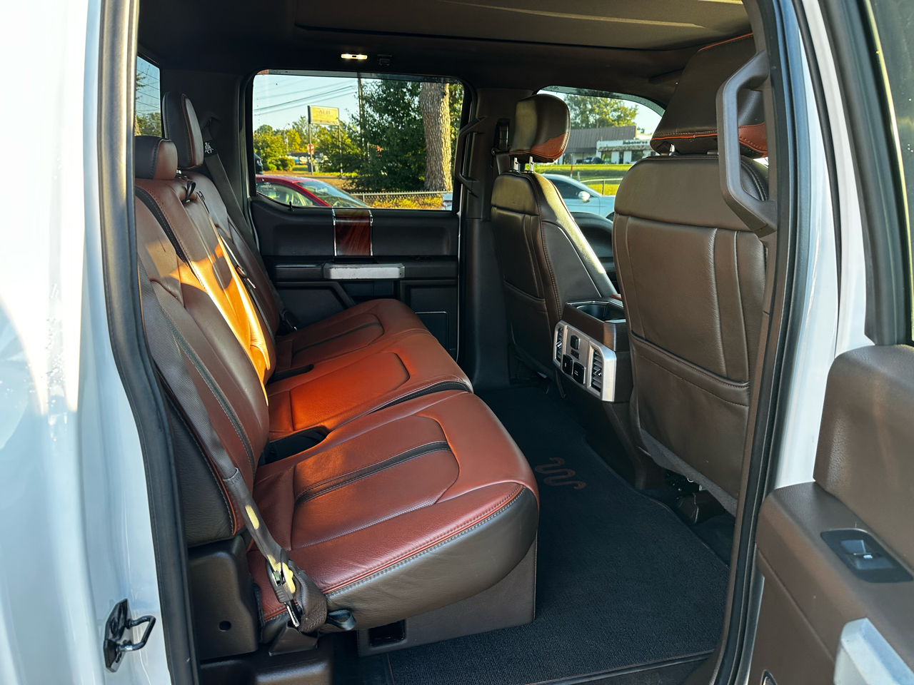 Ford F-150 King Ranch 4WD SuperCrew 5.5' Box 2019 Ford F-150 King Ranch 4WD SuperCrew 5.5' Box 2019