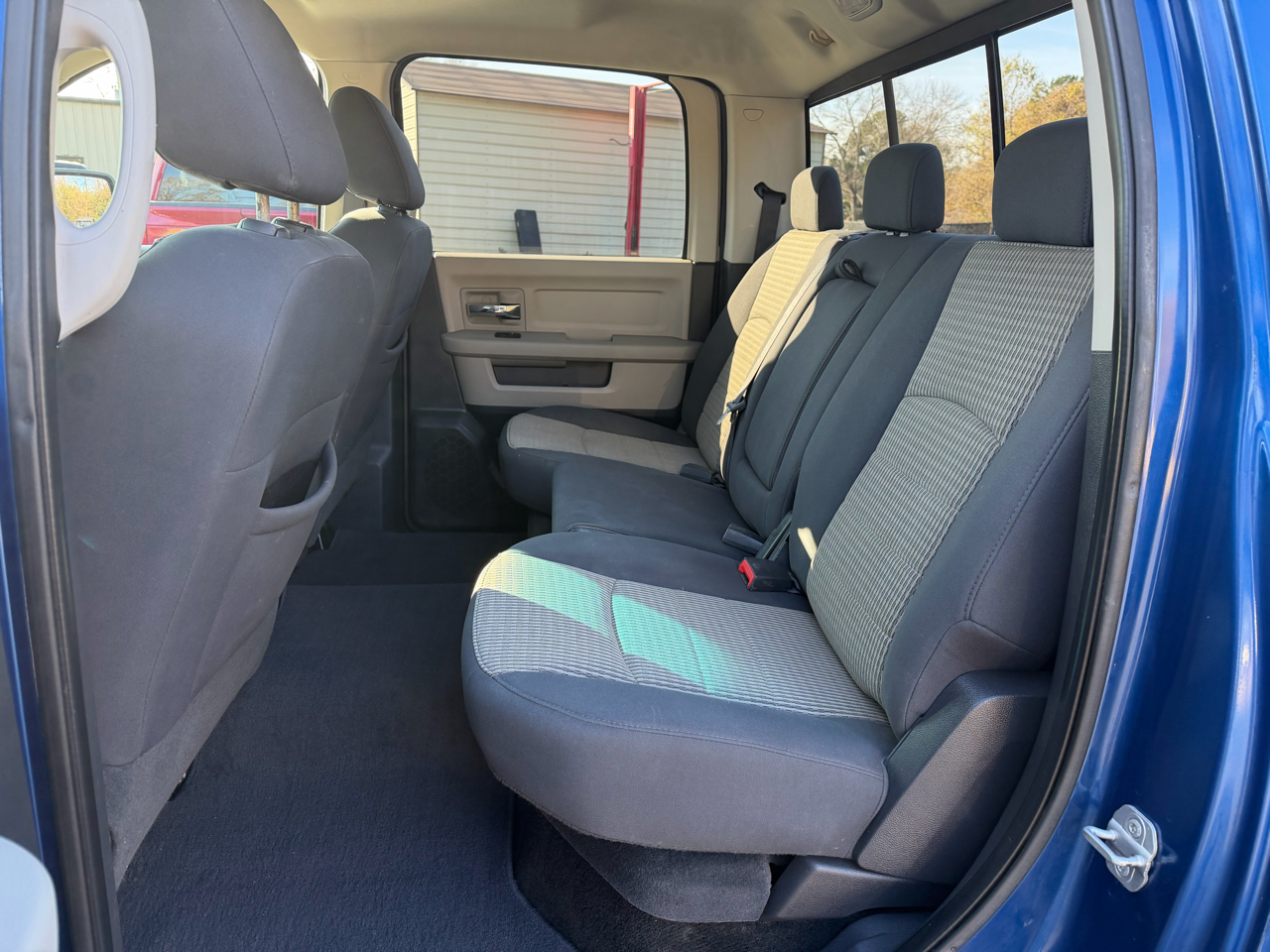 Dodge Ram 1500 4WD Crew Cab 140.5" SLT 2009