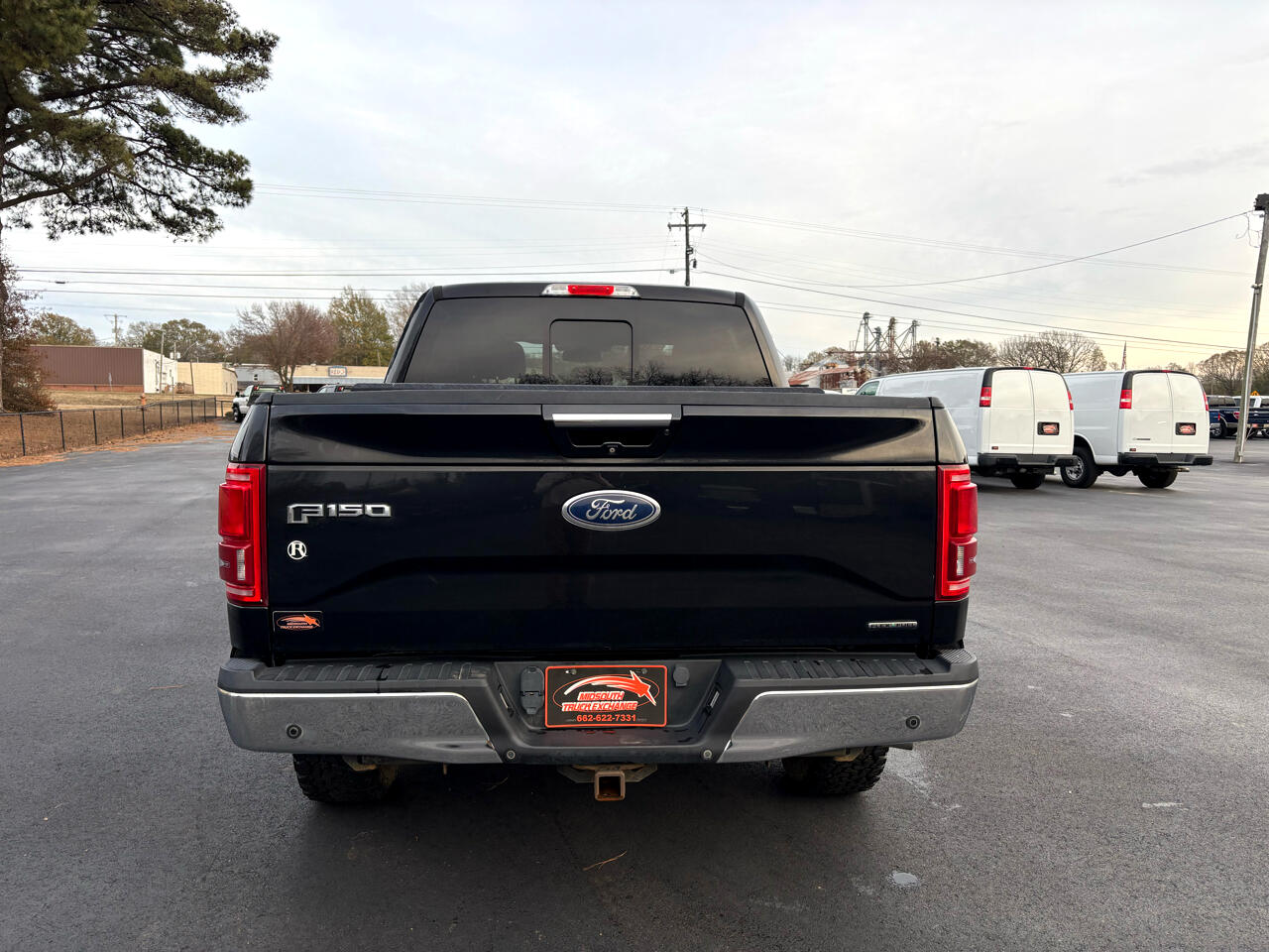Ford F-150 4WD SuperCrew 145" Lariat 2015