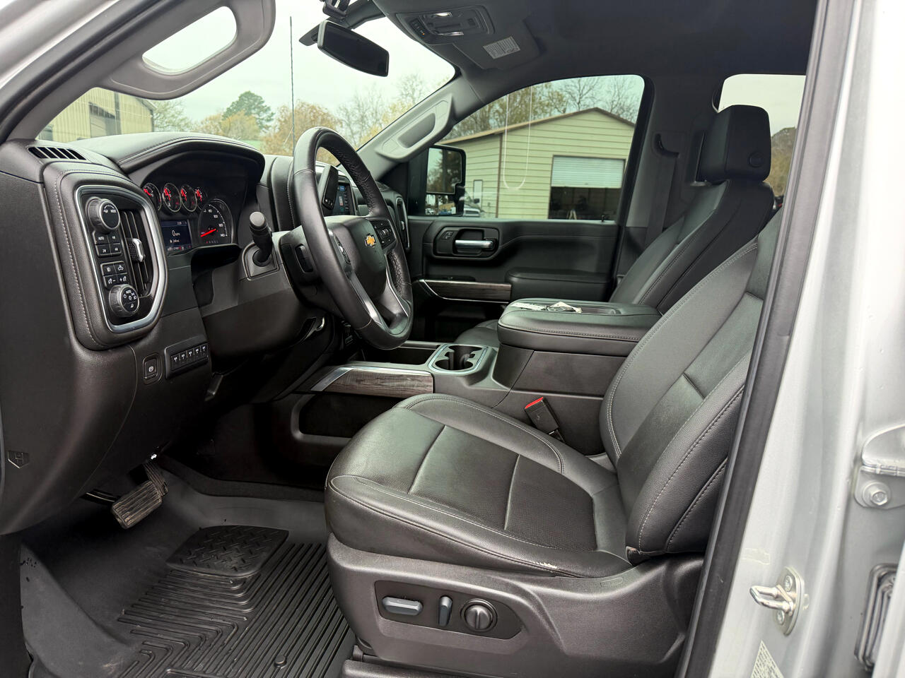 Chevrolet Silverado 2500HD 4WD Crew Cab 159" LTZ 2022