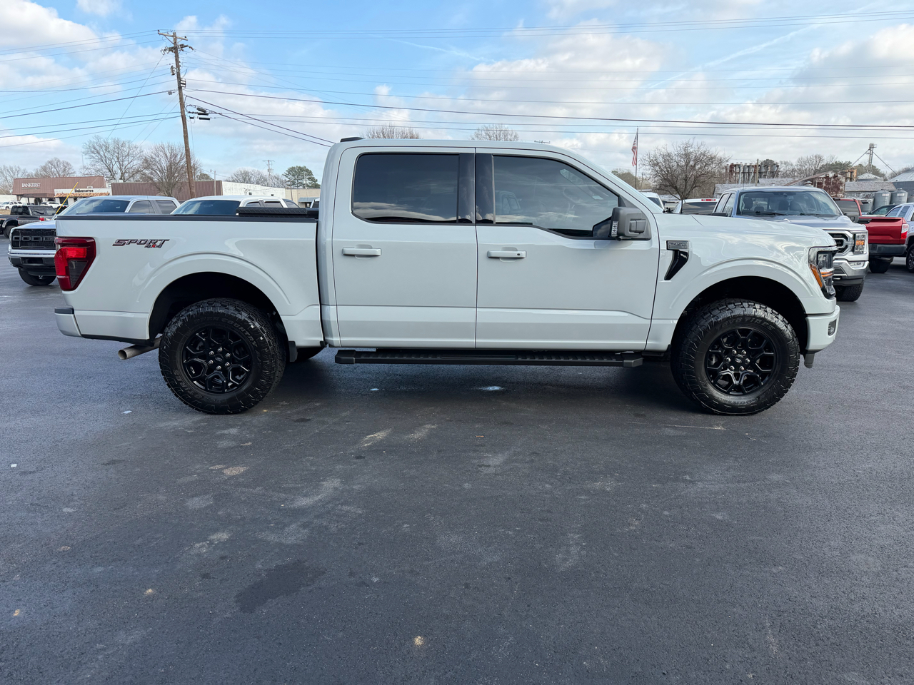 Ford F-150 XLT 4WD SuperCrew 5.5' Box 2024
