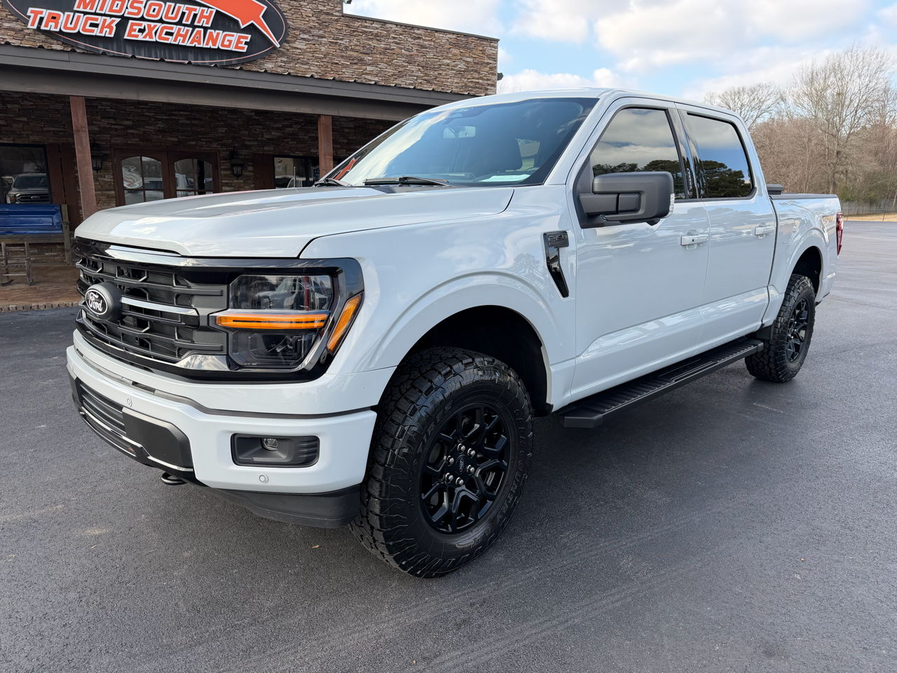 Ford F-150 XLT 4WD SuperCrew 5.5' Box 2024