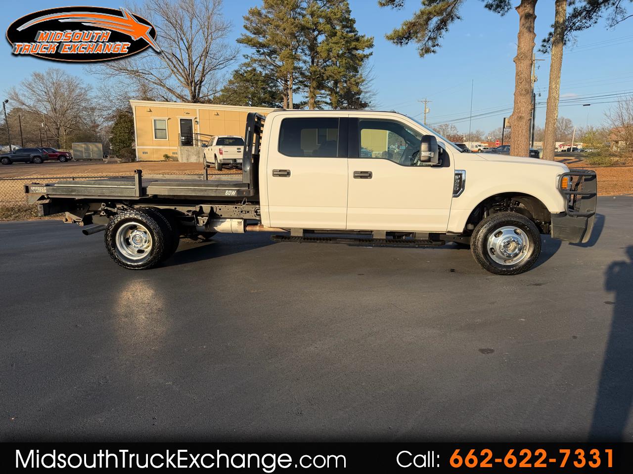 Ford Super Duty F-350 DRW XLT 4WD Crew Cab 179" WB 60" CA 2021