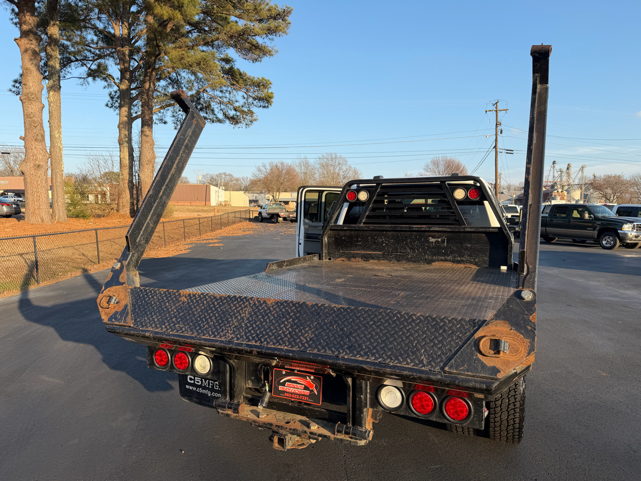 Ford Super Duty F-350 DRW XLT 4WD Crew Cab 179" WB 60" CA 2021