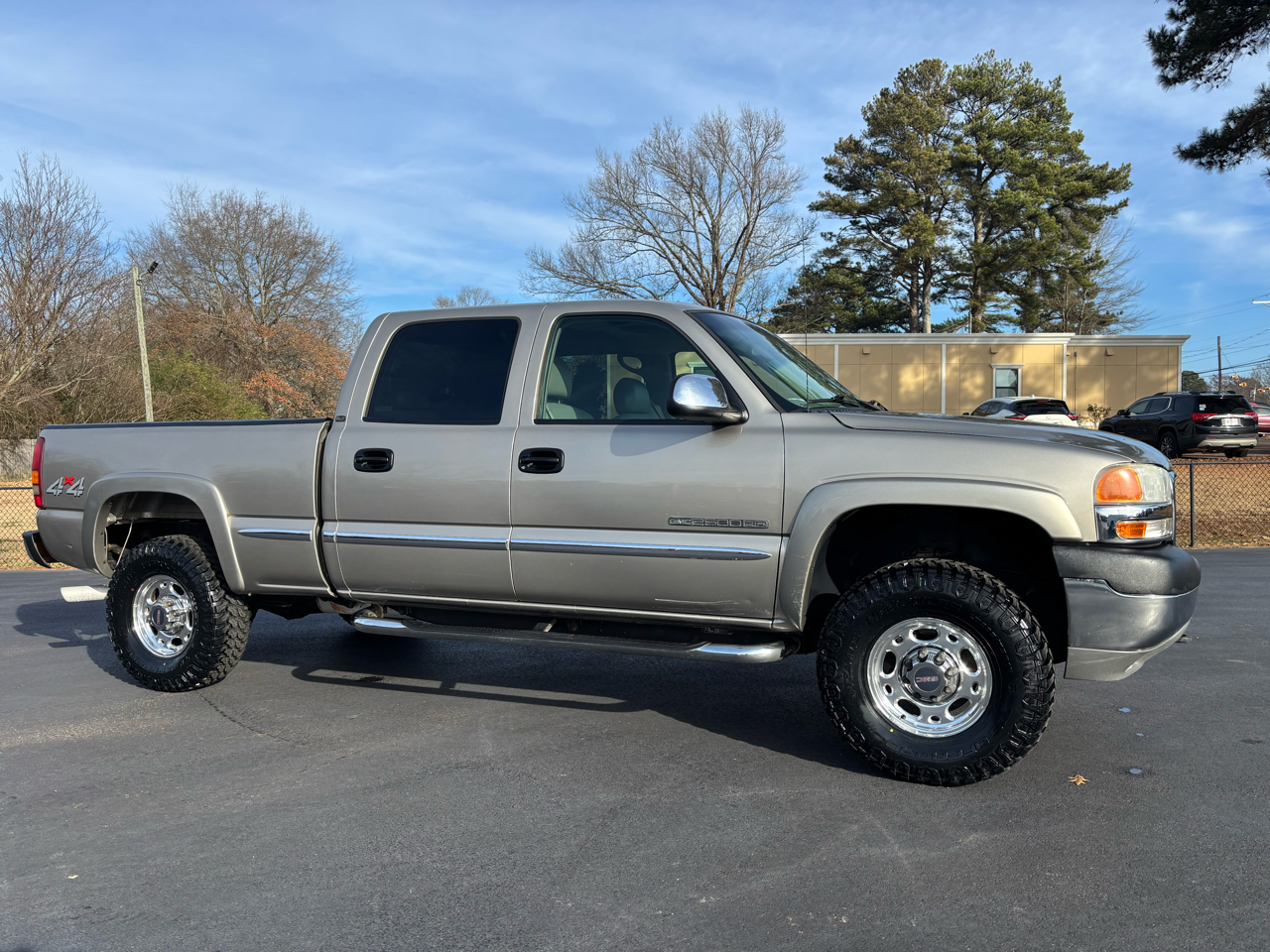 GMC Sierra 2500HD Crew Cab 153" WB 4WD SLE 2002