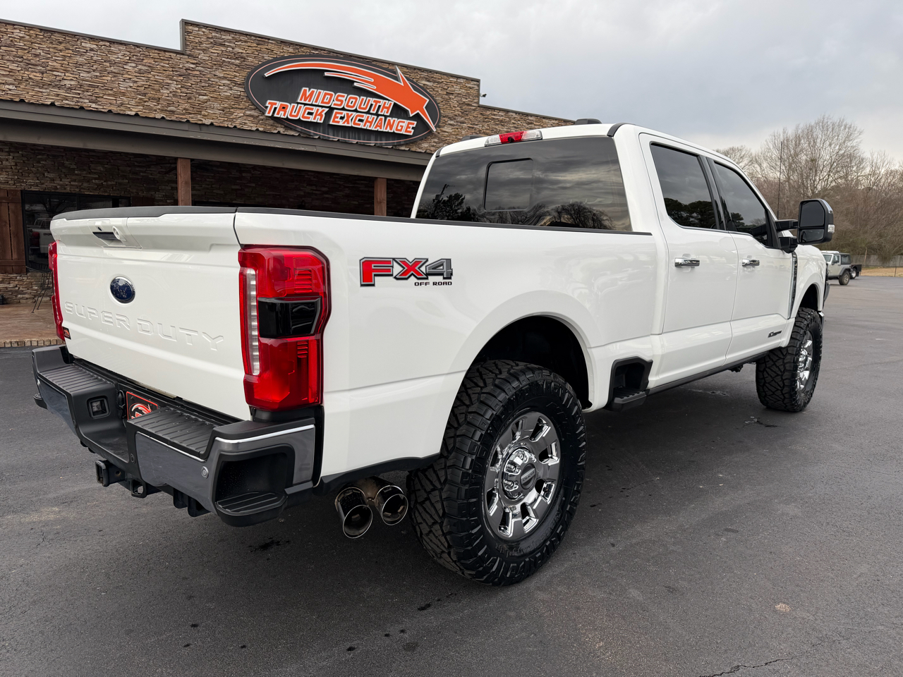 Ford Super Duty F-250 SRW Lariat 4WD Crew Cab 6.75' Box 2024
