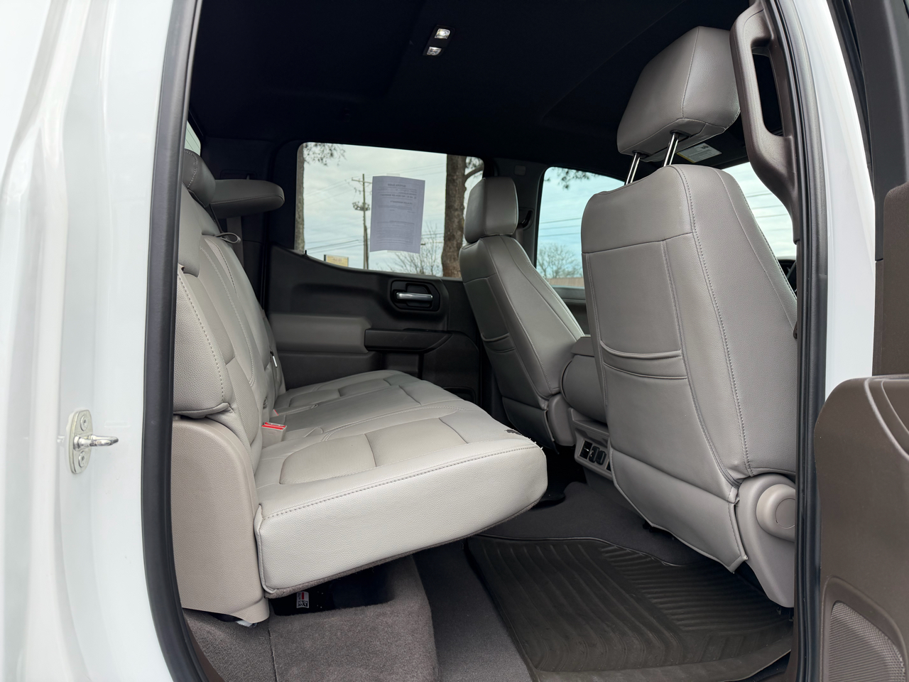 Chevrolet Silverado 1500 LTD 2WD Crew Cab 147" LT 2022