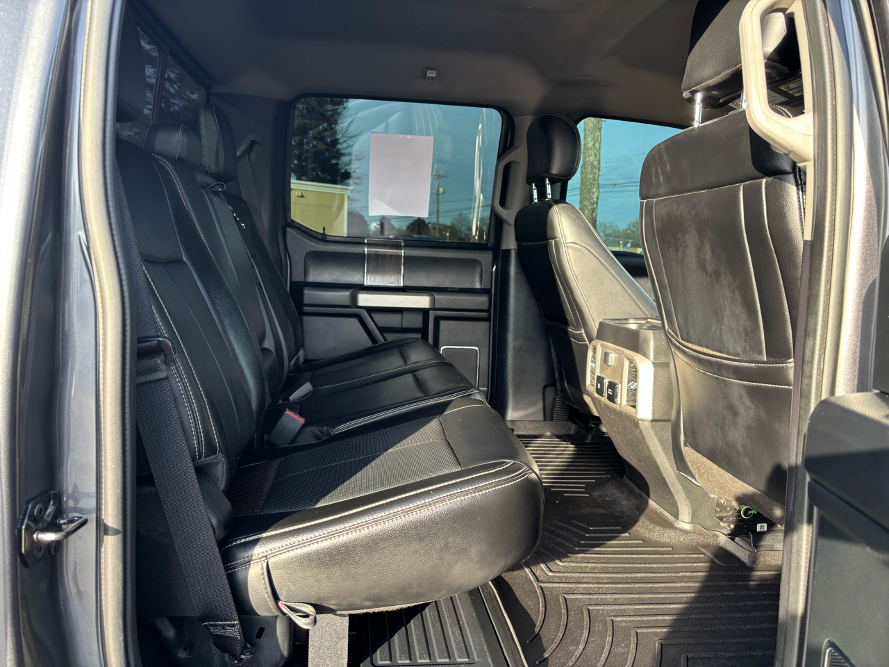 Ford Super Duty F-250 SRW Lariat 4WD Crew Cab 6.75' Box 2021