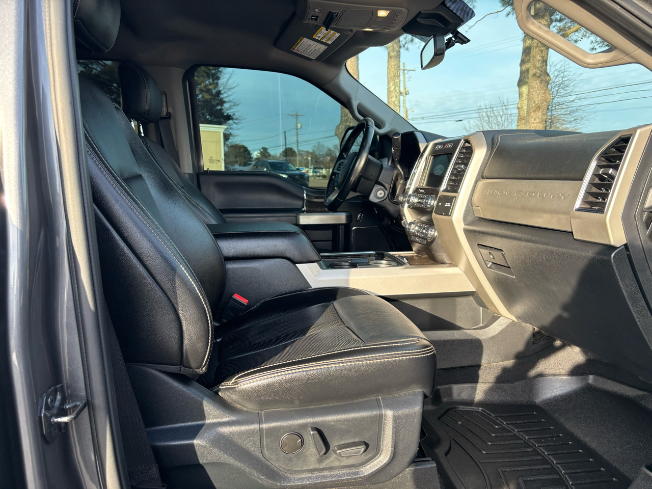 Ford Super Duty F-250 SRW Lariat 4WD Crew Cab 6.75' Box 2021