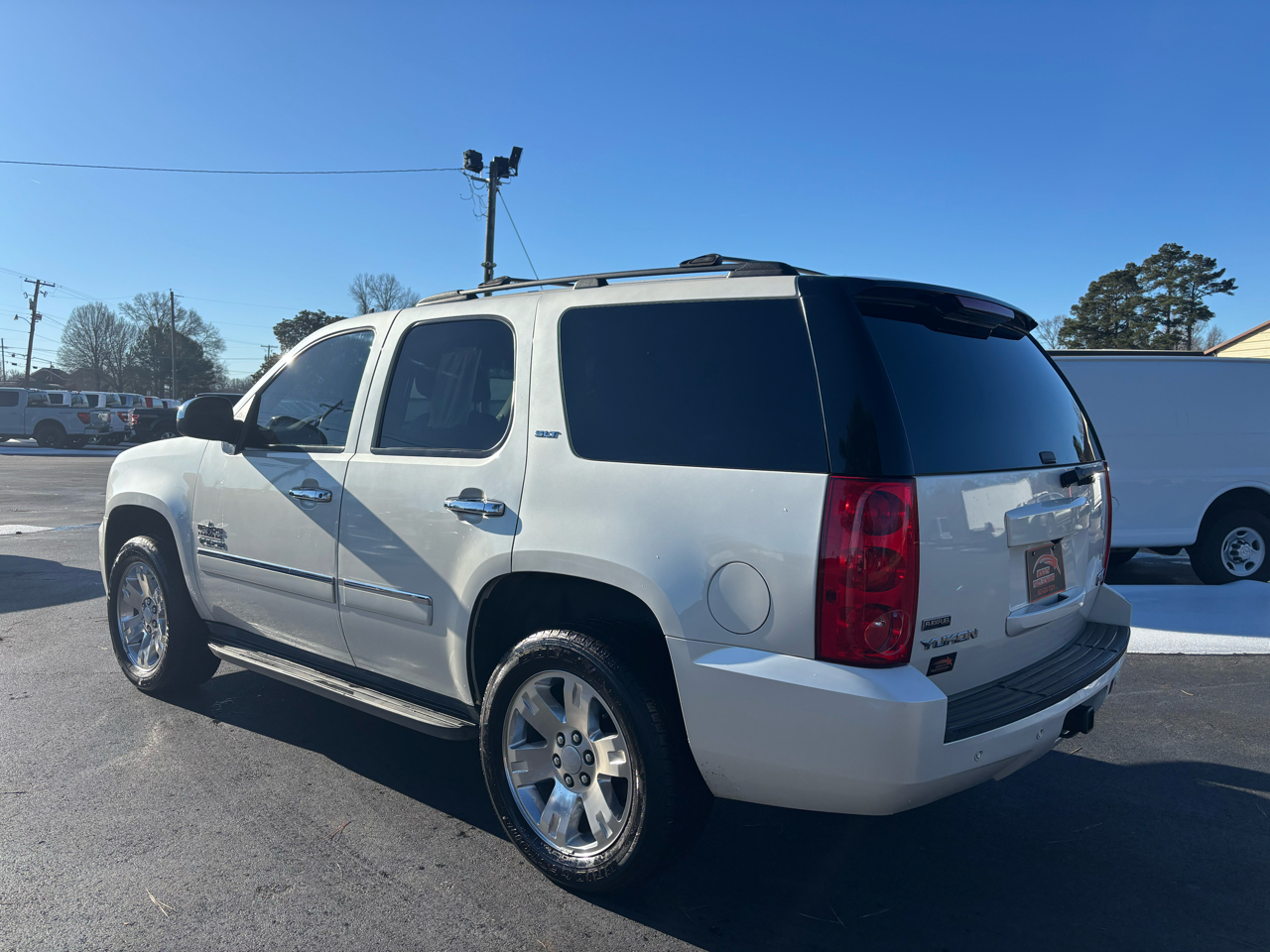 GMC Yukon 2WD 4dr 1500 SLT 2011