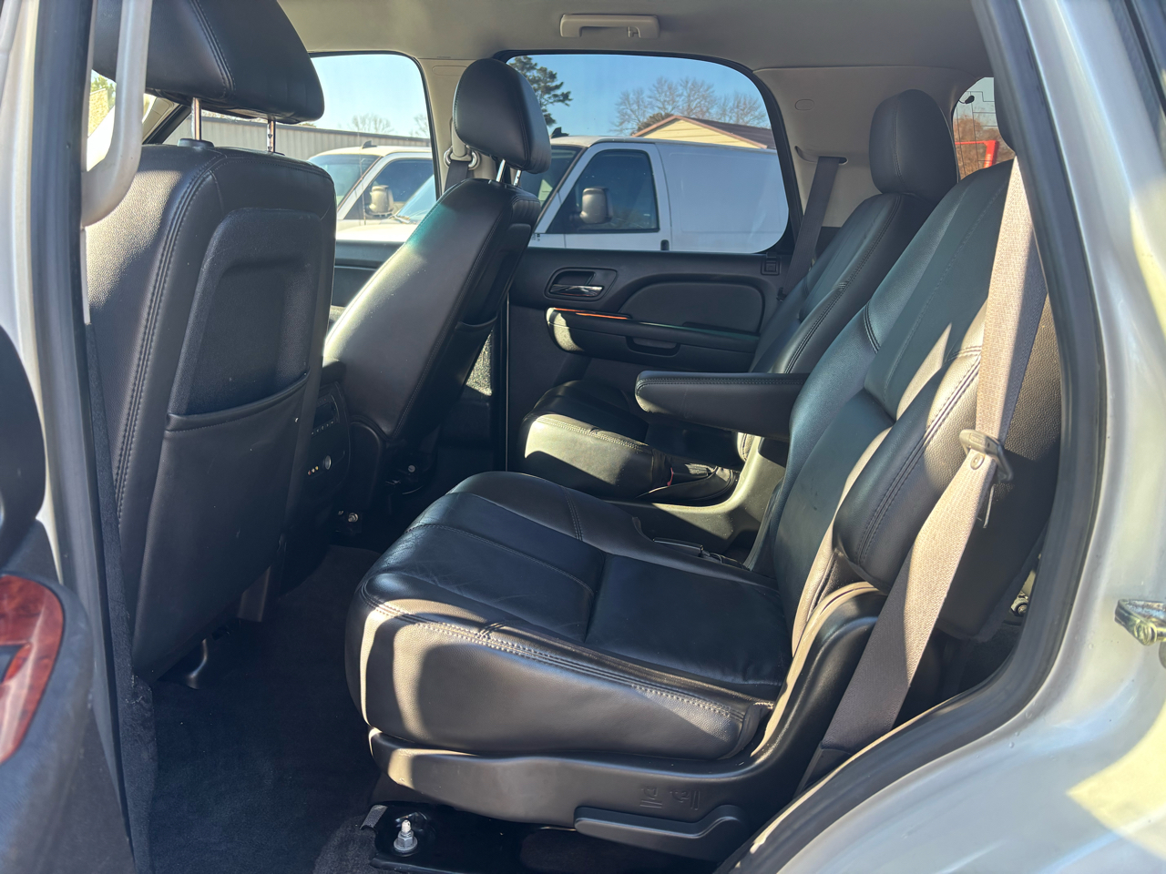 GMC Yukon 2WD 4dr 1500 SLT 2011