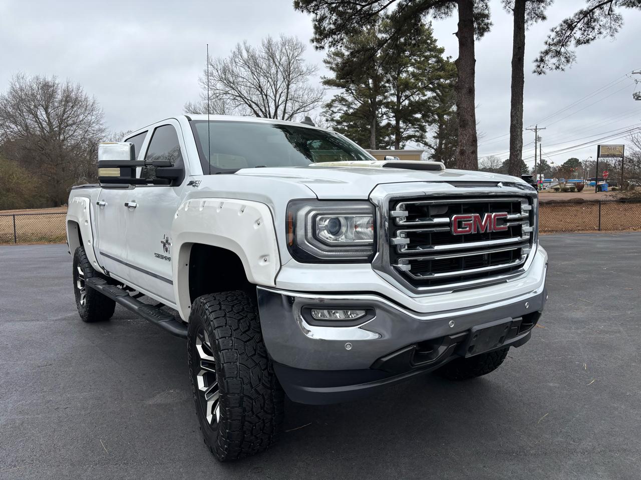 GMC Sierra 1500 4WD Crew Cab 143.5" SLT 2017