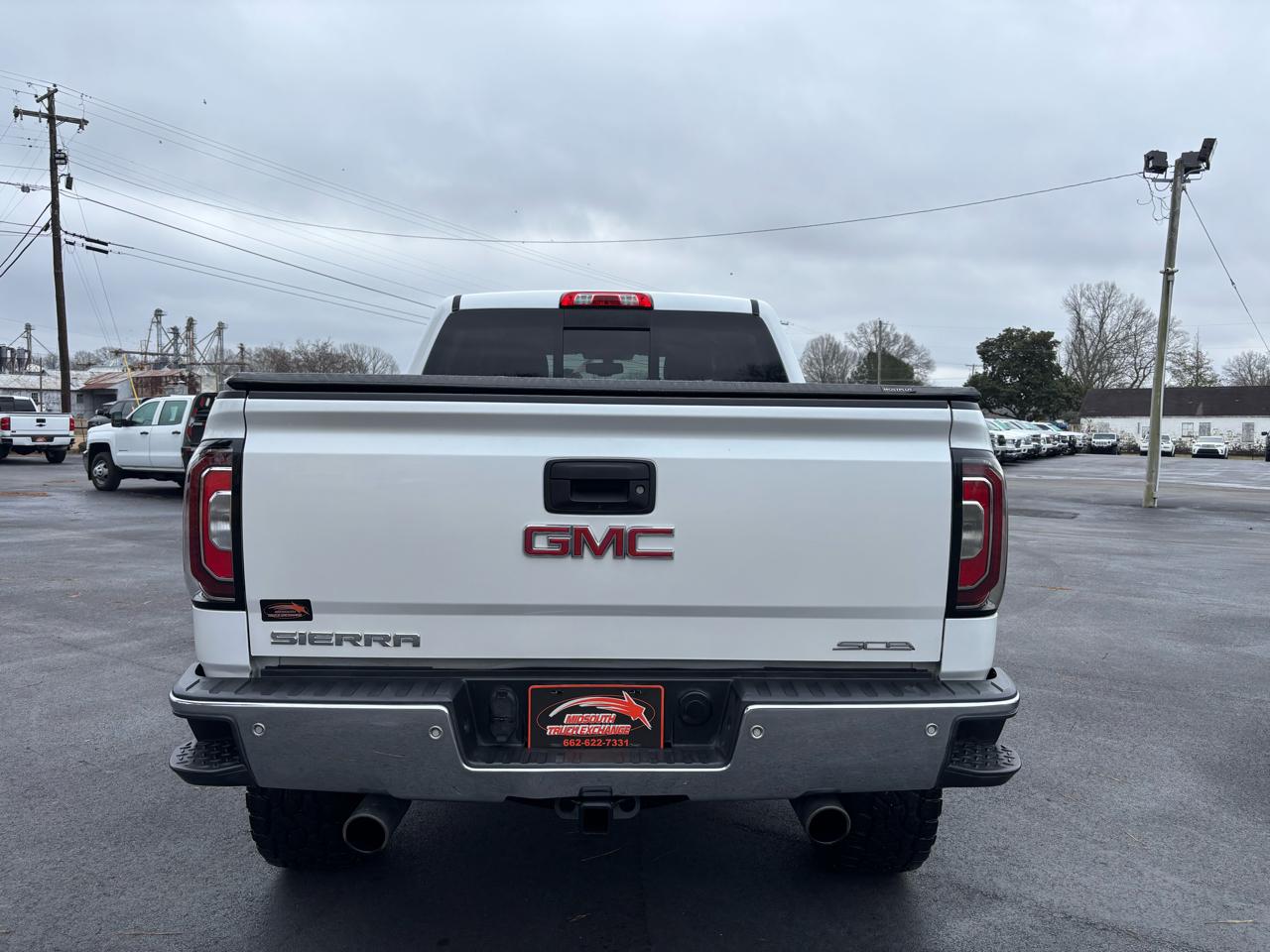 GMC Sierra 1500 4WD Crew Cab 143.5" SLT 2017