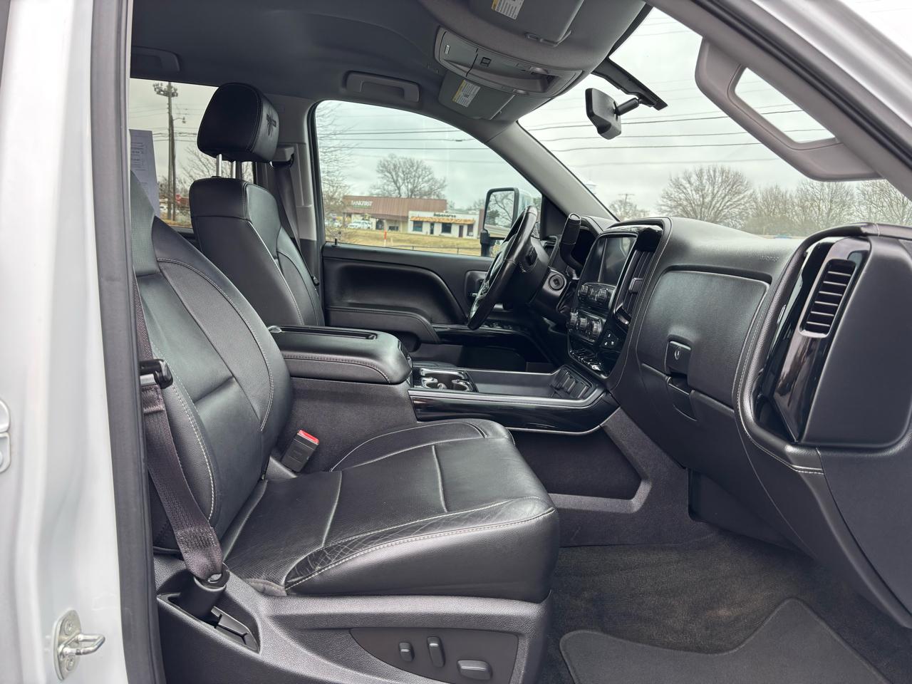 GMC Sierra 1500 4WD Crew Cab 143.5" SLT 2017