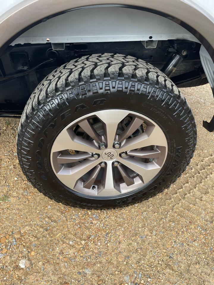 Ford F-150 4WD SuperCrew 145" King Ranch 2015