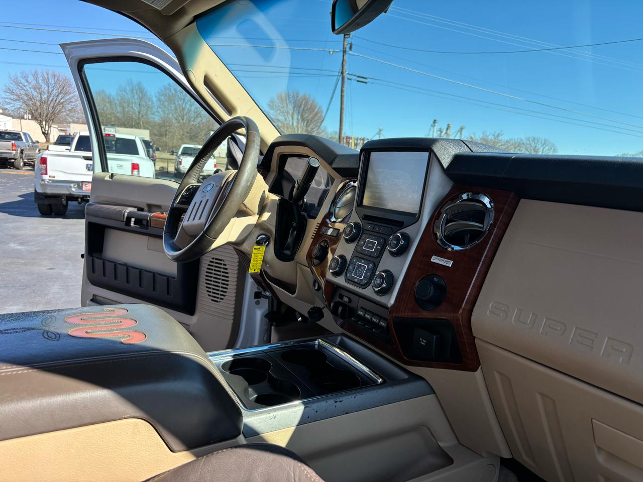 Ford Super Duty F-250 SRW 4WD Crew Cab 156" King Ranch 2016