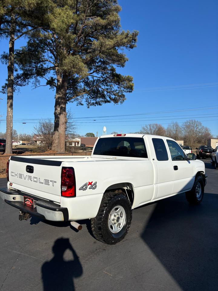 Chevrolet Silverado 1500 Ext Cab 143.5" WB 4WD Work Truck 2004