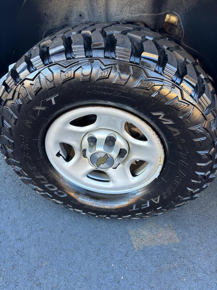 Chevrolet Silverado 1500 Ext Cab 143.5" WB 4WD Work Truck 2004