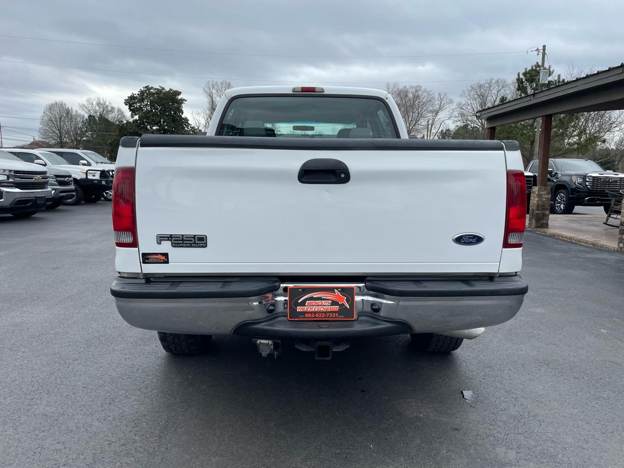 Ford Super Duty F-250 Crew Cab 156" XLT 4WD 2004