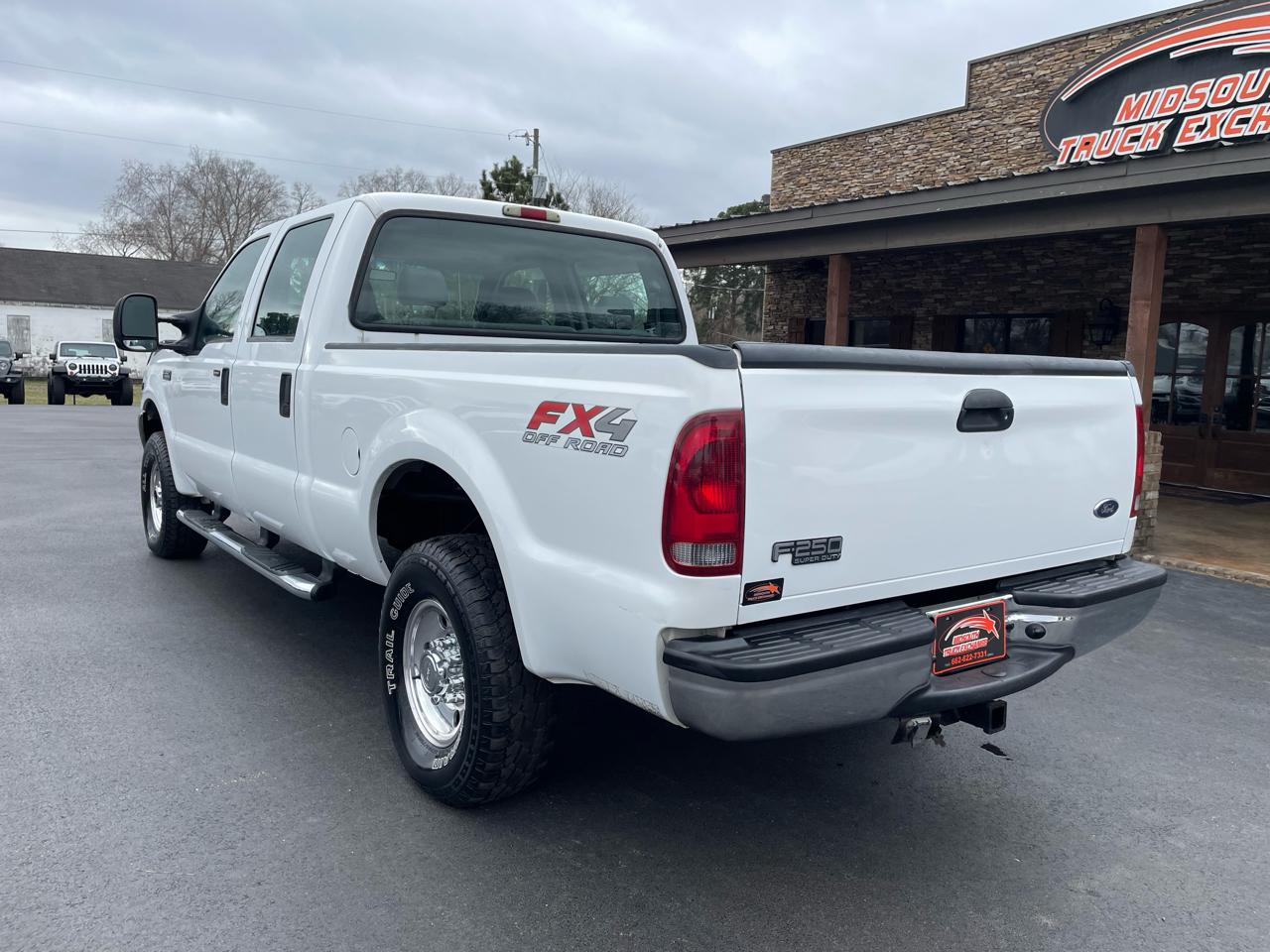 Ford Super Duty F-250 Crew Cab 156" XLT 4WD 2004