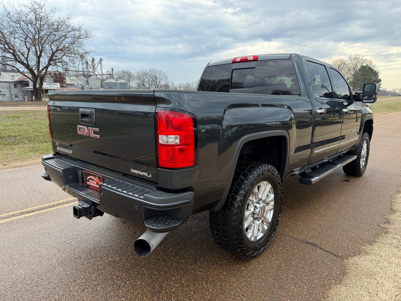 GMC Sierra 2500HD 4WD Crew Cab 153.7" Denali 2017