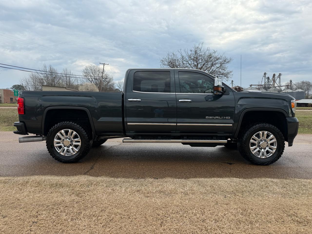 GMC Sierra 2500HD 4WD Crew Cab 153.7" Denali 2017
