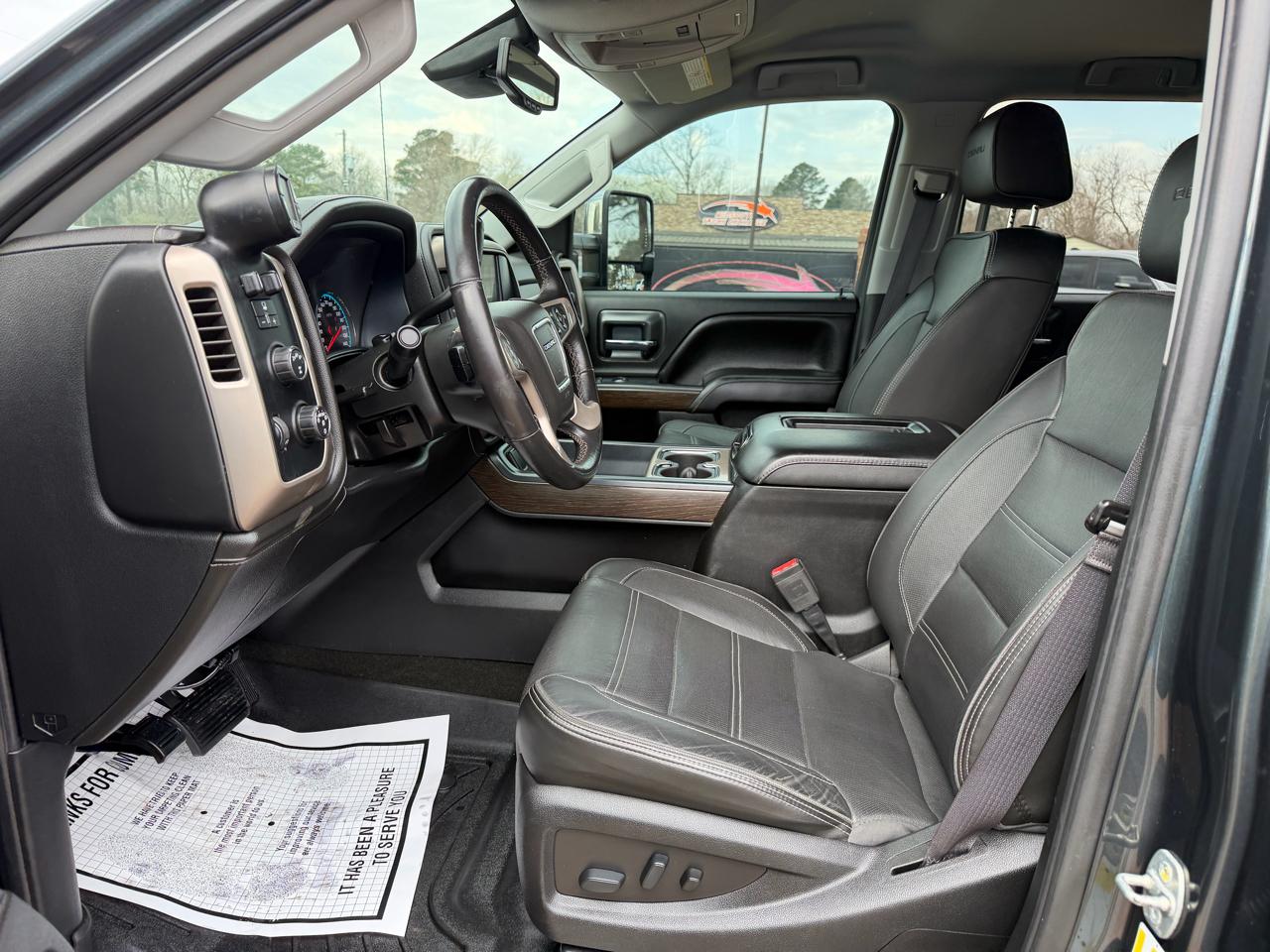 GMC Sierra 2500HD 4WD Crew Cab 153.7" Denali 2017