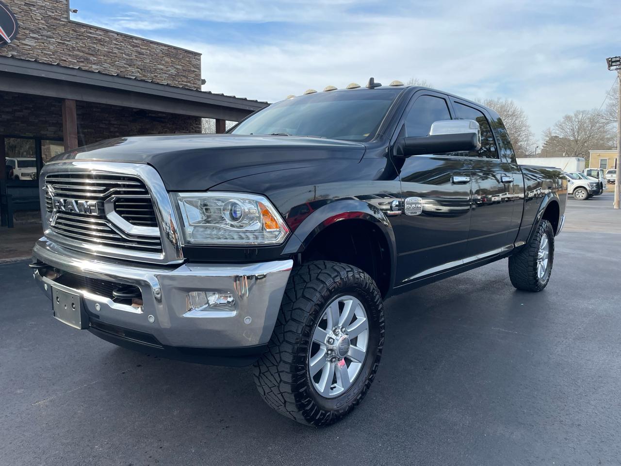 RAM 3500 Laramie Longhorn 4x4 Mega Cab 6'4" Box 2018
