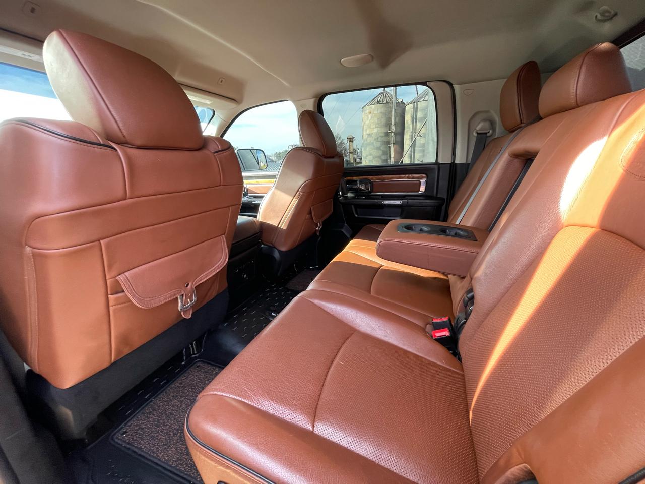 RAM 3500 Laramie Longhorn 4x4 Mega Cab 6'4" Box 2018