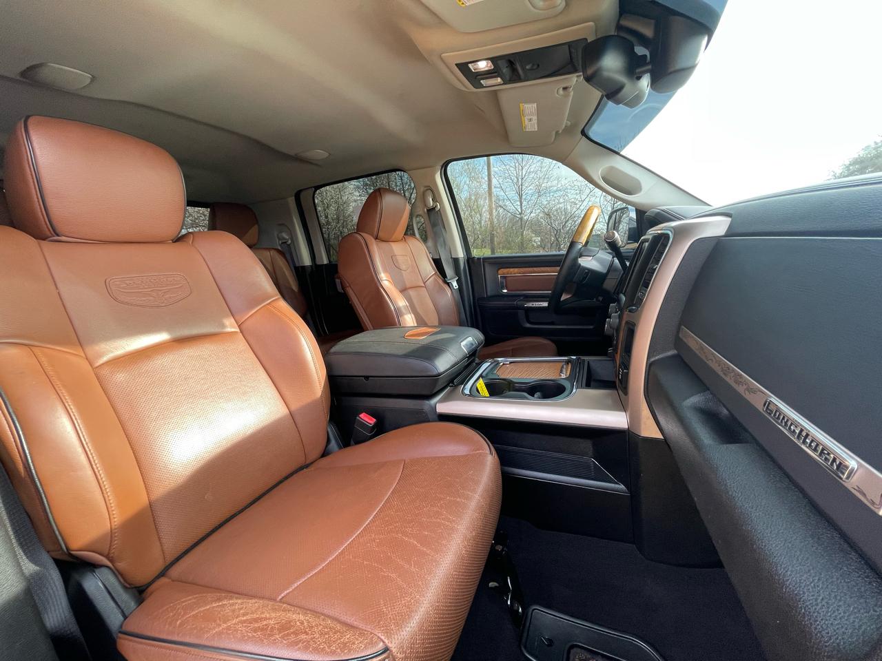 RAM 3500 Laramie Longhorn 4x4 Mega Cab 6'4" Box 2018